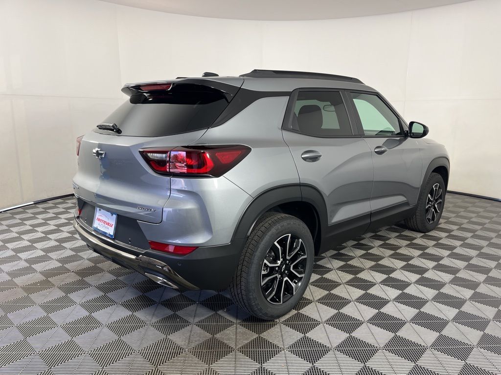 Thumbnail: 2026 Chevrolet TrailBlazer - 5