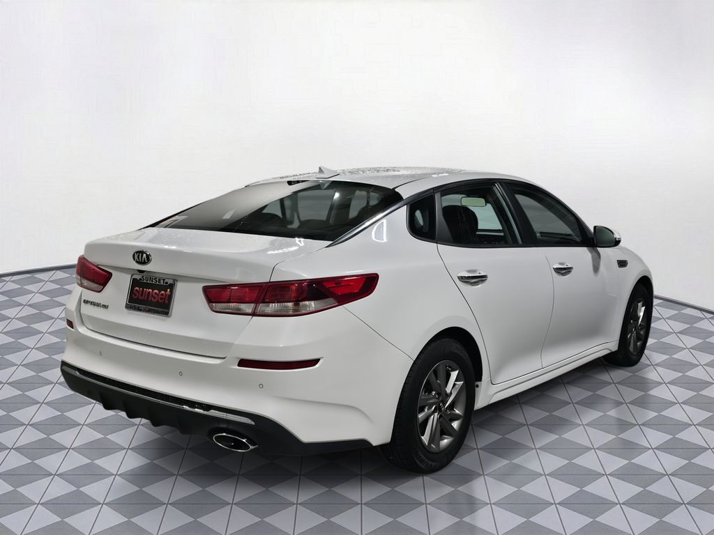Used 2020 White Kia LX image 10