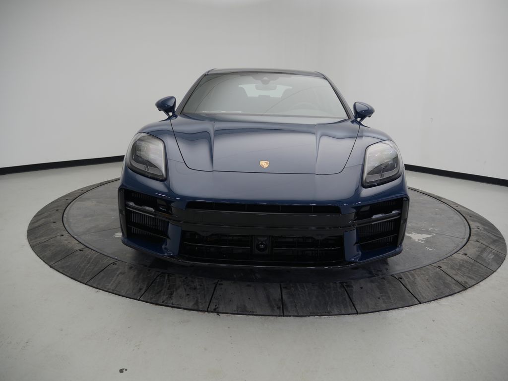 Thumbnail: 2026 Porsche Panamera - 10