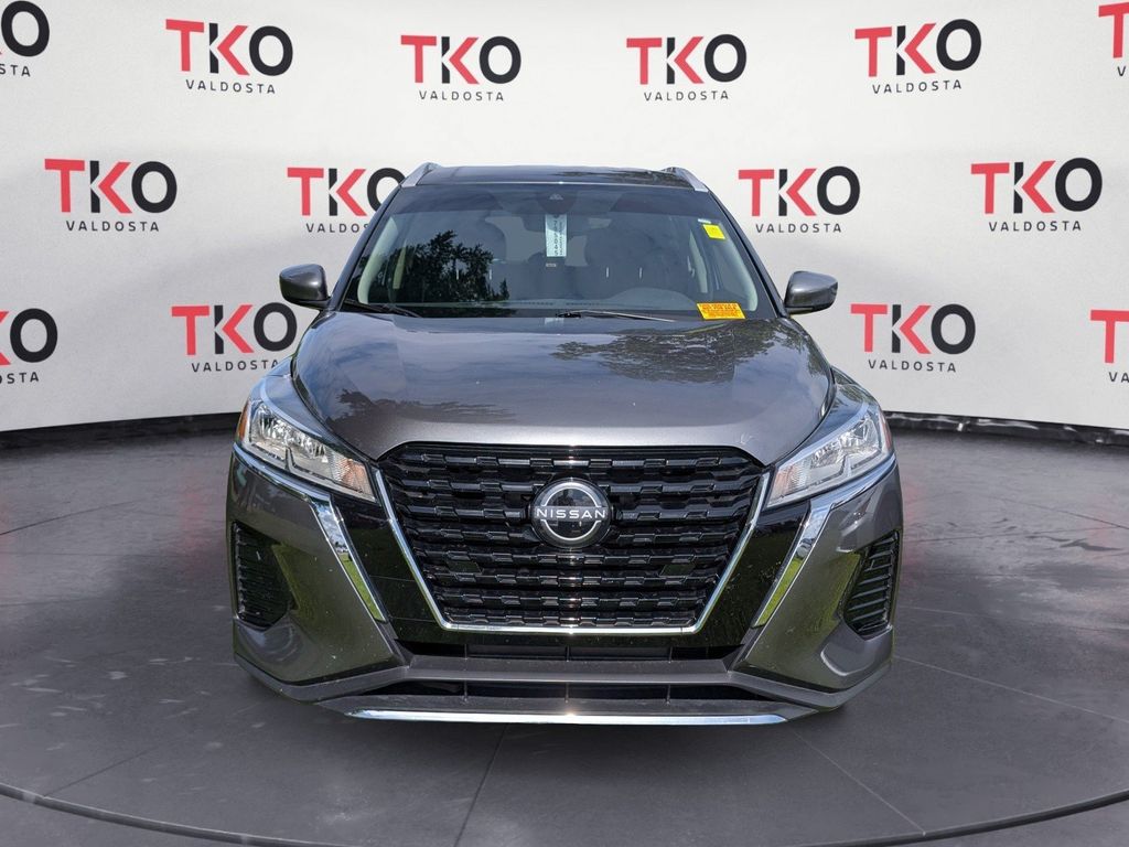 Used 2024 Nissan Kicks SUV