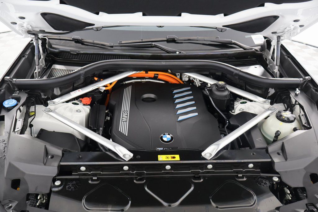Thumbnail: 2023 BMW X5 - 15
