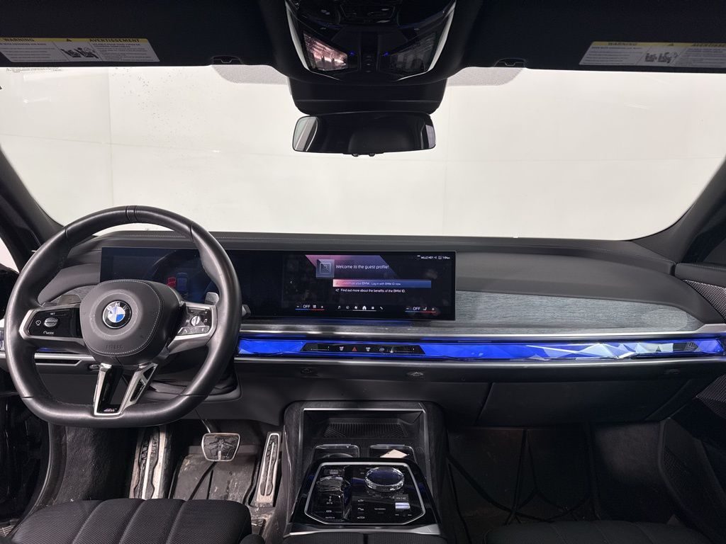 Thumbnail: 2023 BMW 7 Series - 21