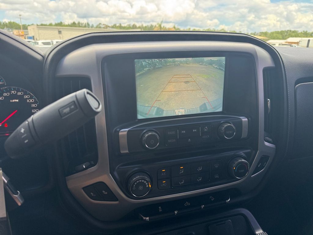 2018 White GMC Sierra 1500 SLE 4X4 Truck