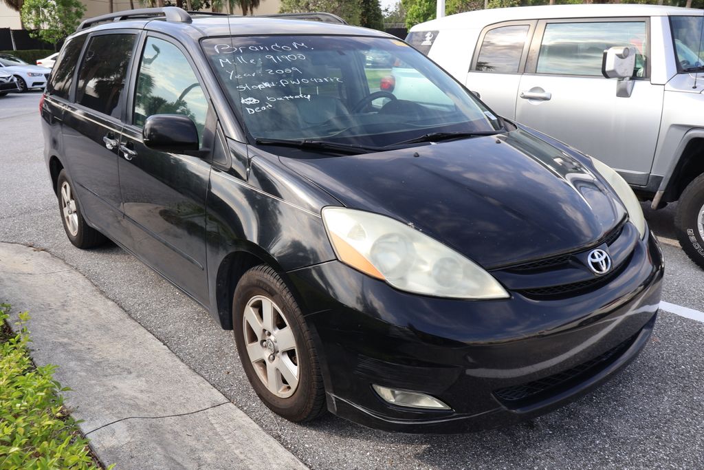 Thumbnail: 2009 Toyota Sienna - 6