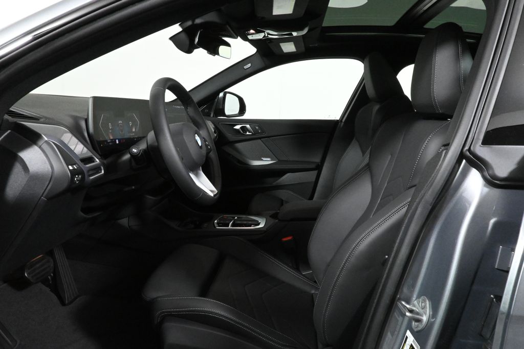 Thumbnail: 2025 BMW 2 Series - 3