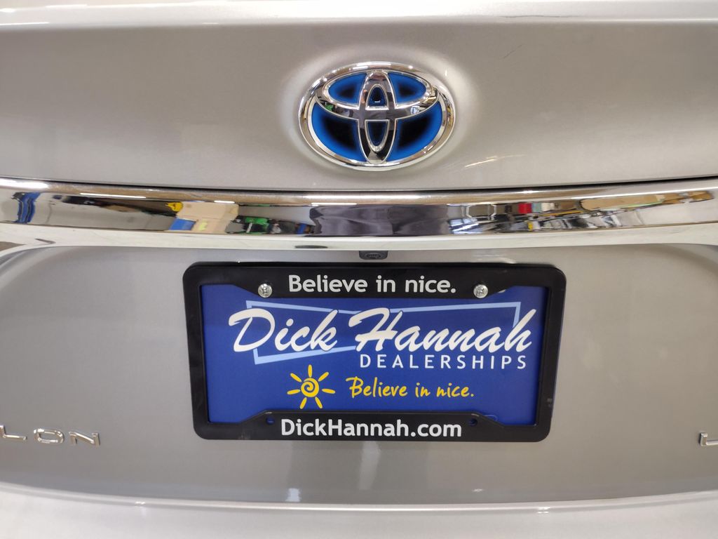 2018 Toyota Avalon Hybrid Limited