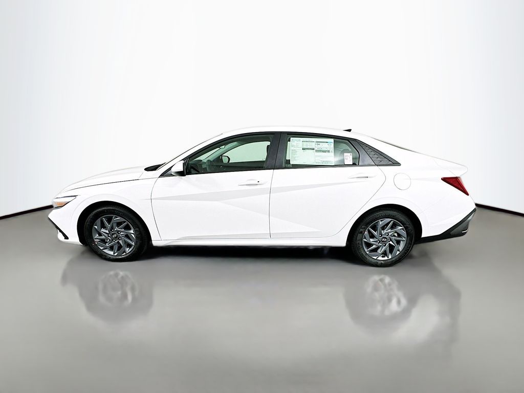 Thumbnail: 2025 Hyundai Elantra - 8
