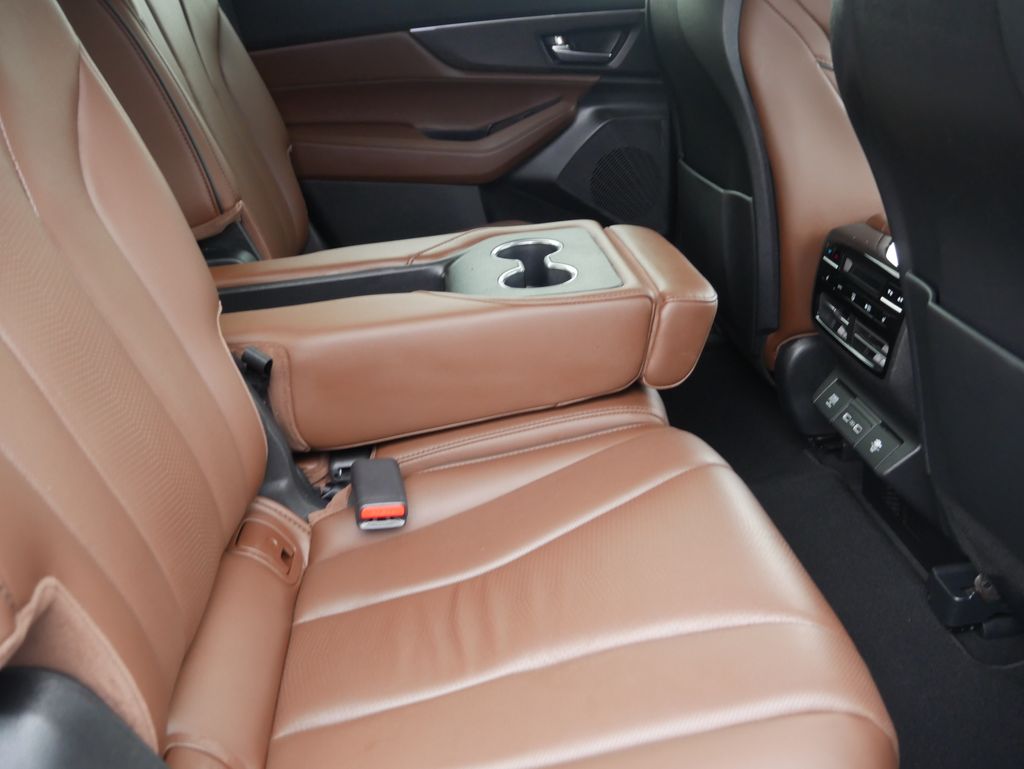 Thumbnail: 2023 Acura MDX - 32