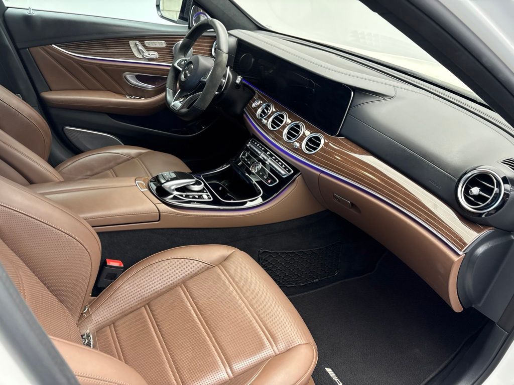Thumbnail: 2018 Mercedes-Benz E-Class - 22