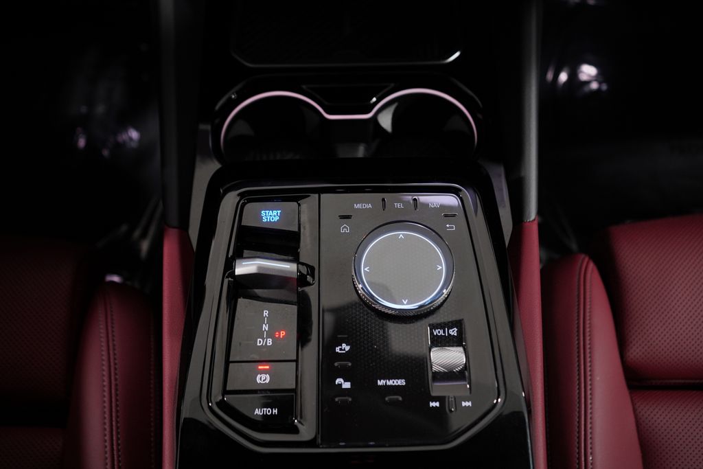 Thumbnail: 2025 BMW i5 - 14