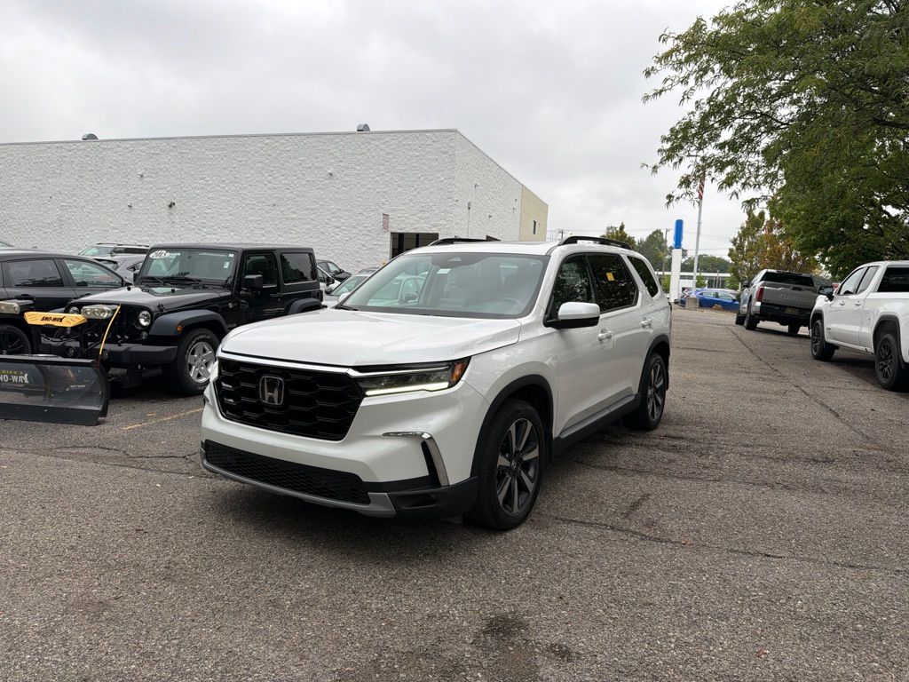 2024 Honda Pilot Touring