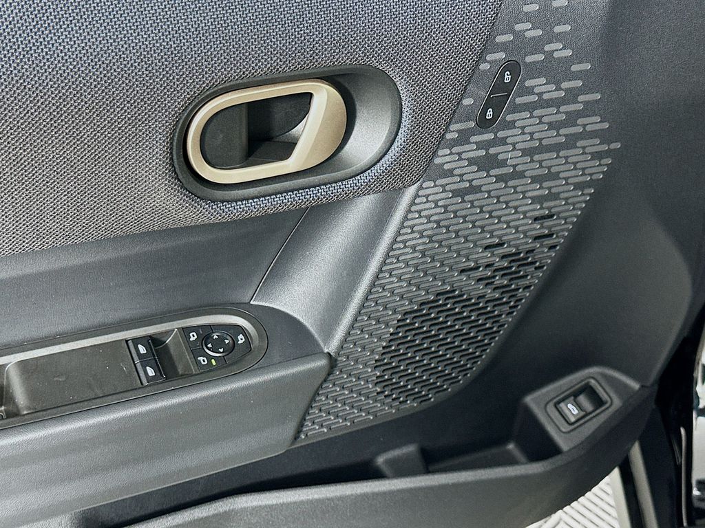 Thumbnail: 2025 MINI Cooper - 17