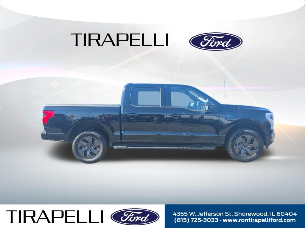 Certified Used 2025 Black Ford Lariat image 8