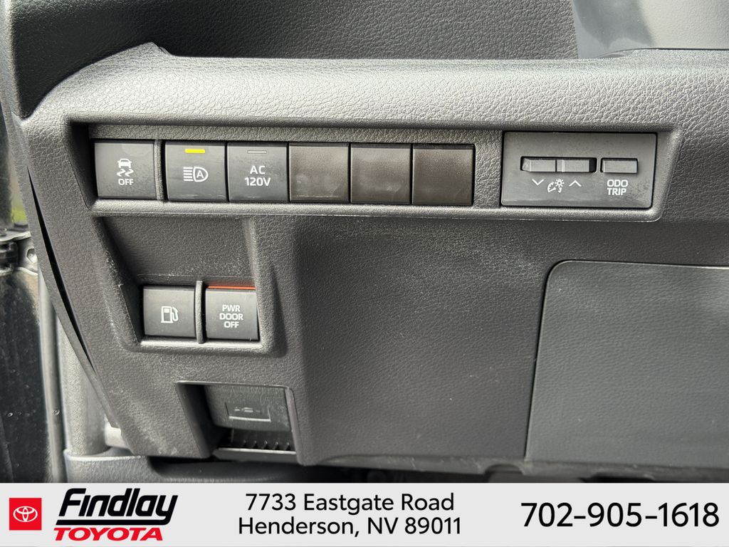 Used 2025 Toyota Sienna Van