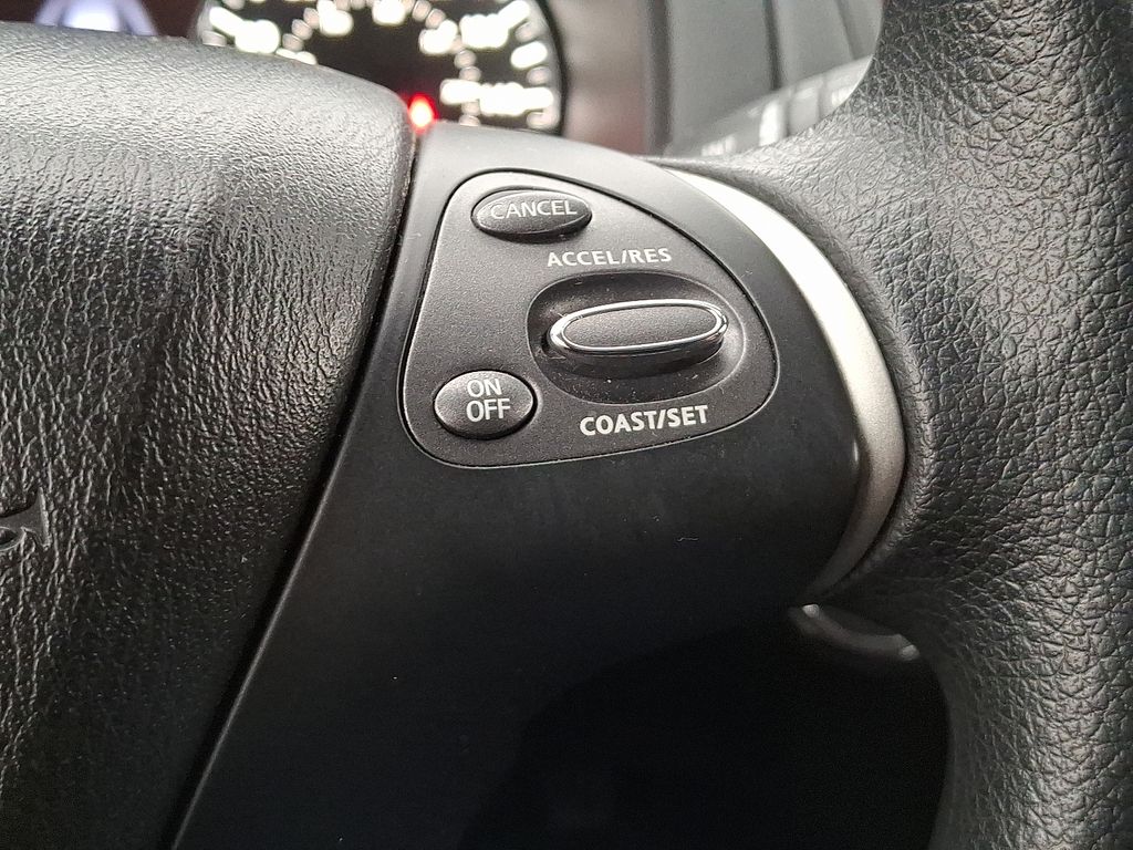 Thumbnail: 2020 Nissan Pathfinder - 22