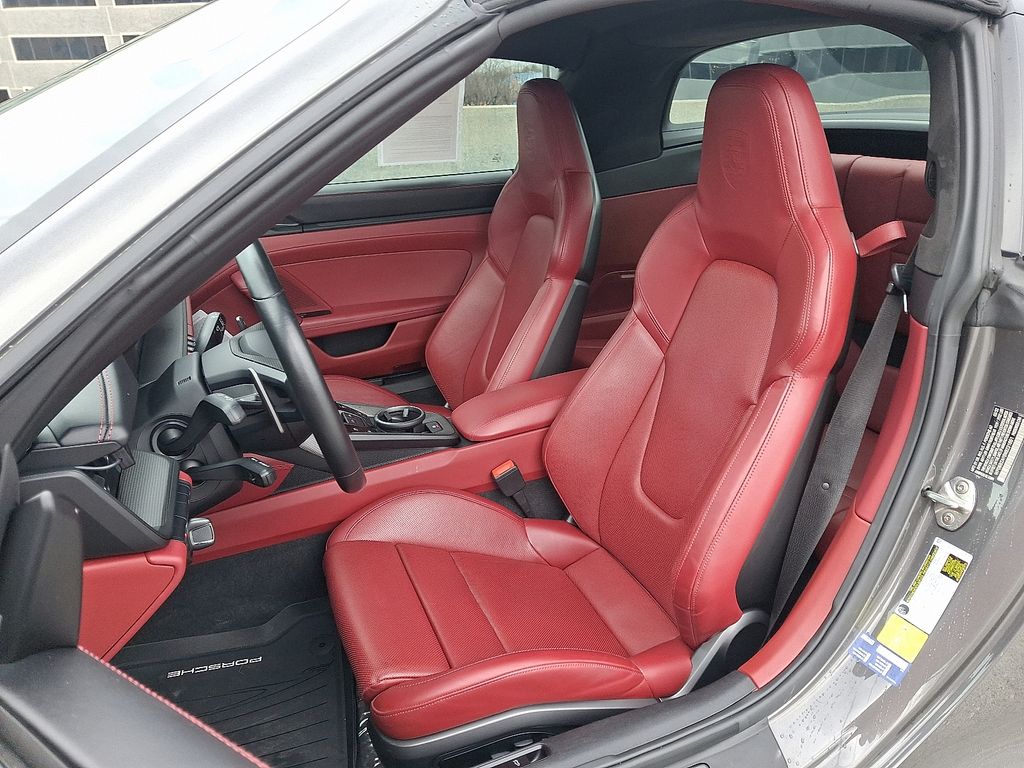 Thumbnail: 2022 Porsche 911 - 5