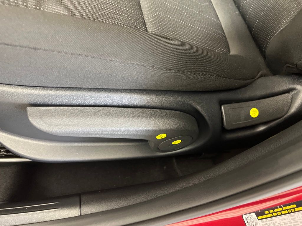 Certified Used 2025 Red Hyundai SE image 19