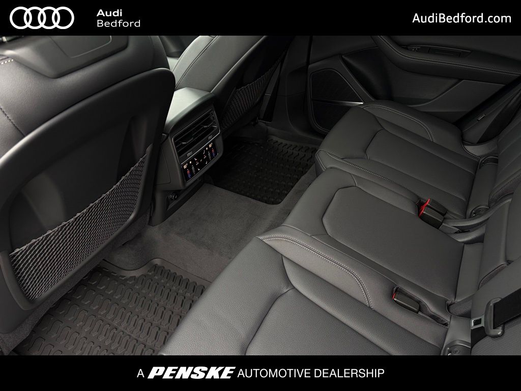 Thumbnail: 2026 Audi Q8 - 20