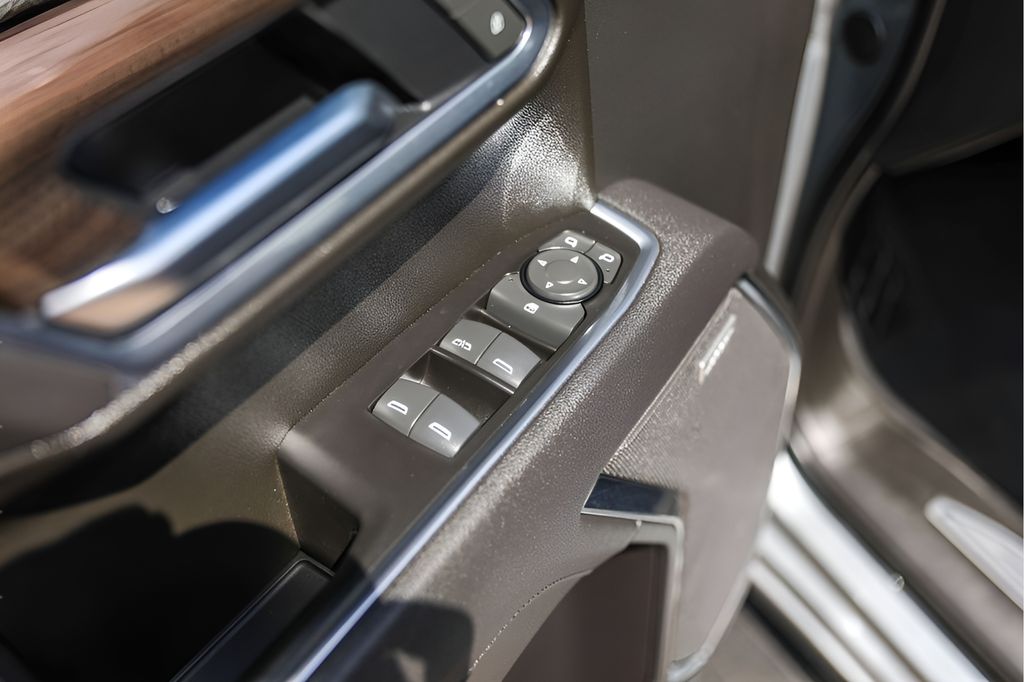 Used Car 2025 Chevrolet Silverado 1500  Lt Trail Boss For Sale Under $60,000 In Austin, Texas