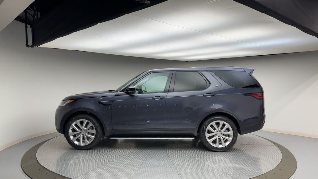 2024 Land Rover Discovery S 5