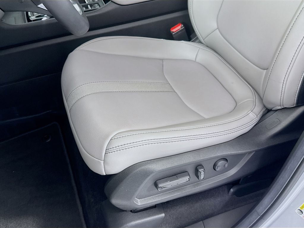 Used Car 2025 Honda Pilot  Touring For Sale In Austin, Texas