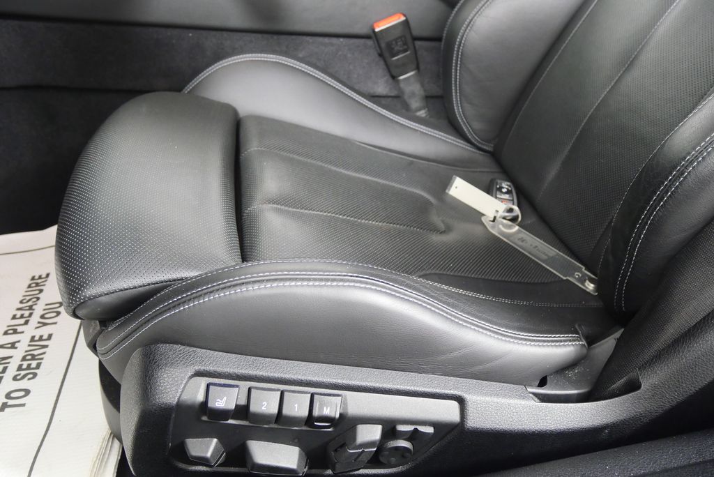 2014 BMW M6 Base 12