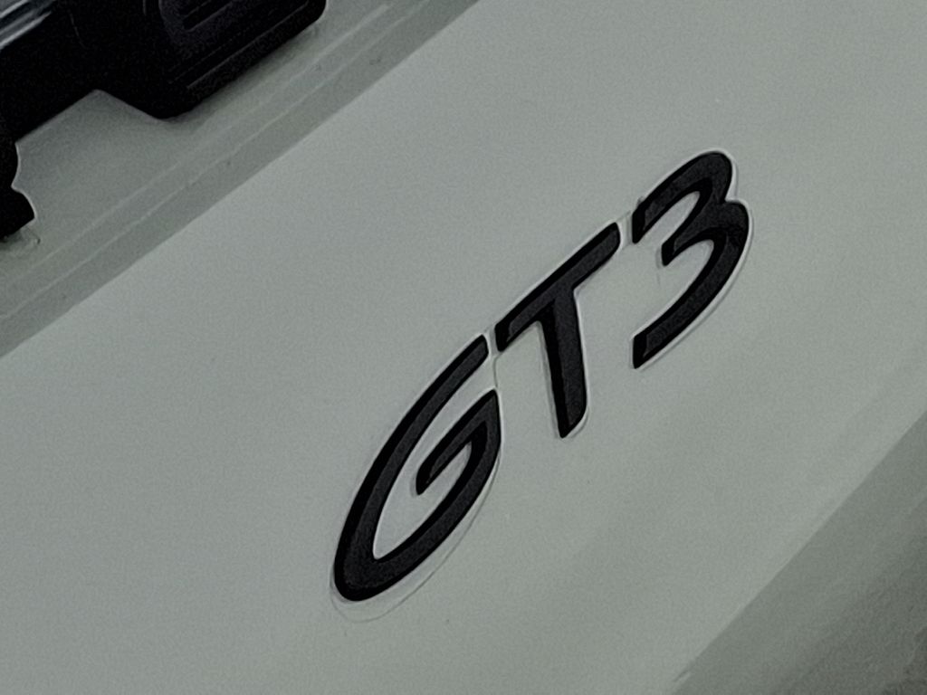 Thumbnail: 2022 Porsche 911 - 26