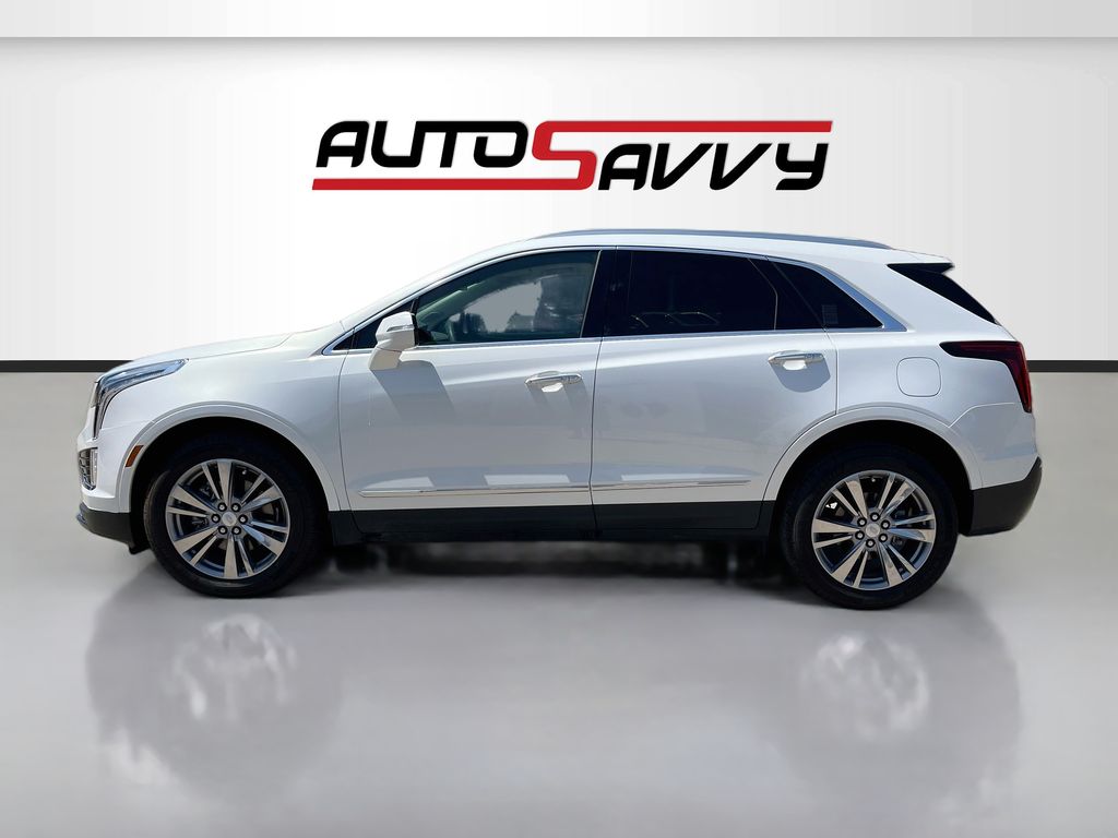 Used 2025 White Cadillac Premium Luxury image 4