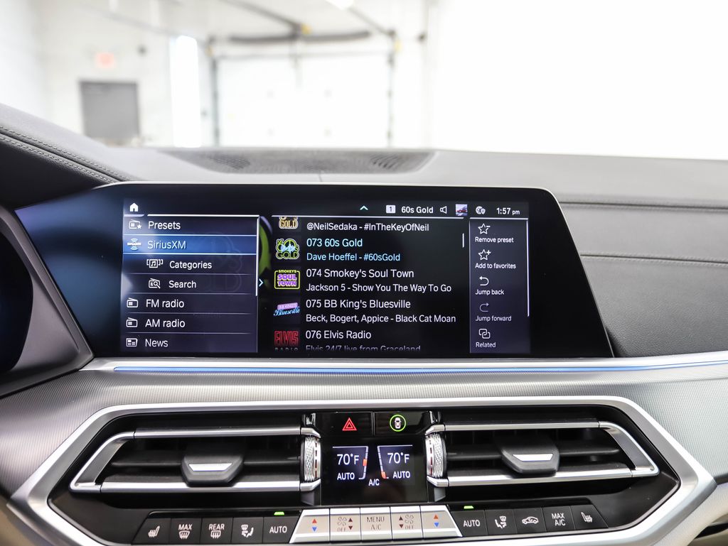 2022 BMW X5 xDrive45e 16