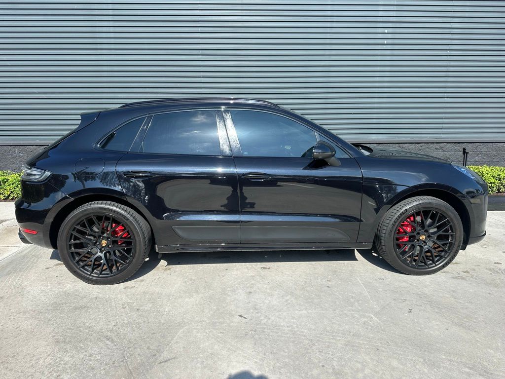 Thumbnail: 2020 Porsche Macan - 10