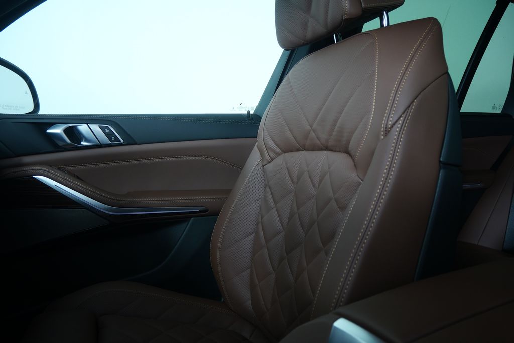 Thumbnail: 2026 BMW X5 - 23