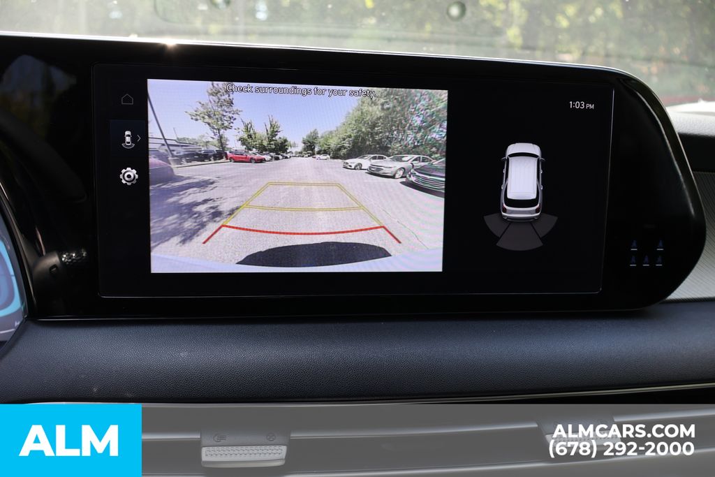 Used 2025 White Hyundai SEL image 37