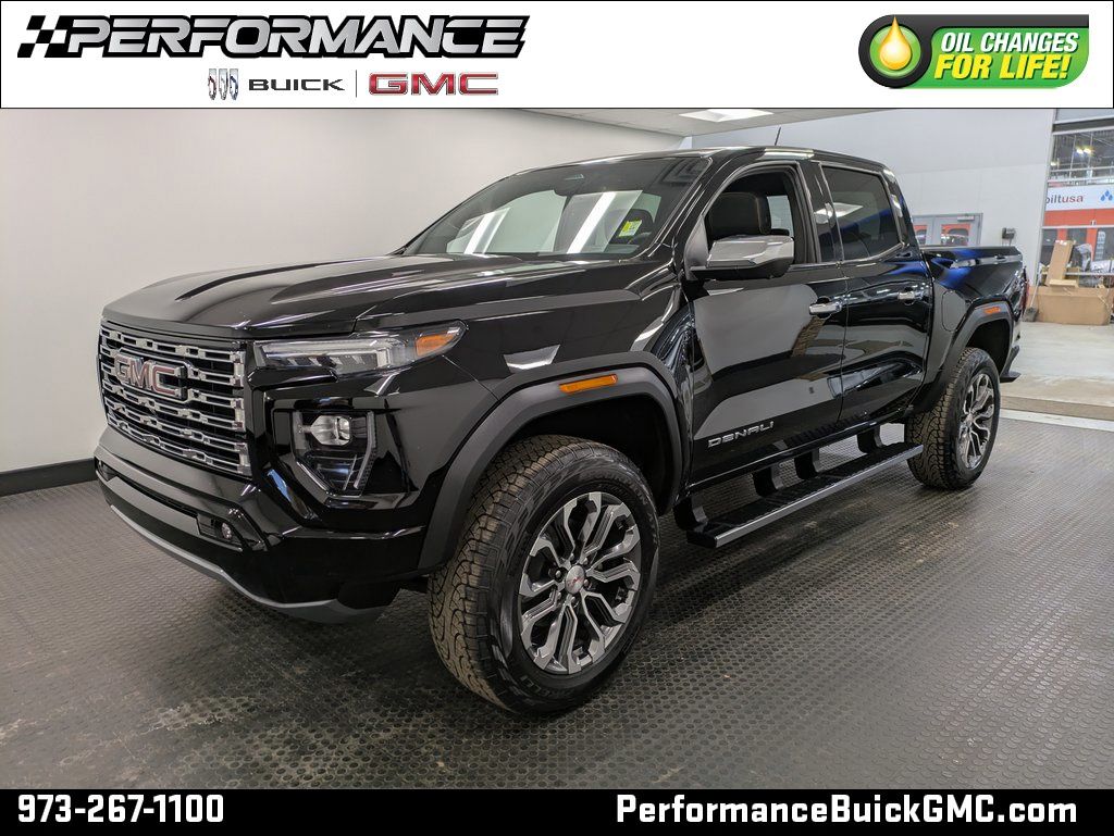 2023 GMC Canyon Denali Crew Cab 4WD