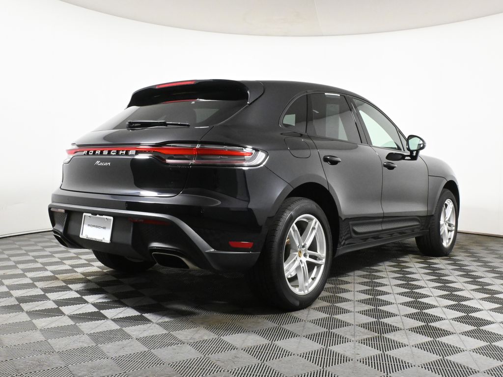 2022 Porsche Macan  7
