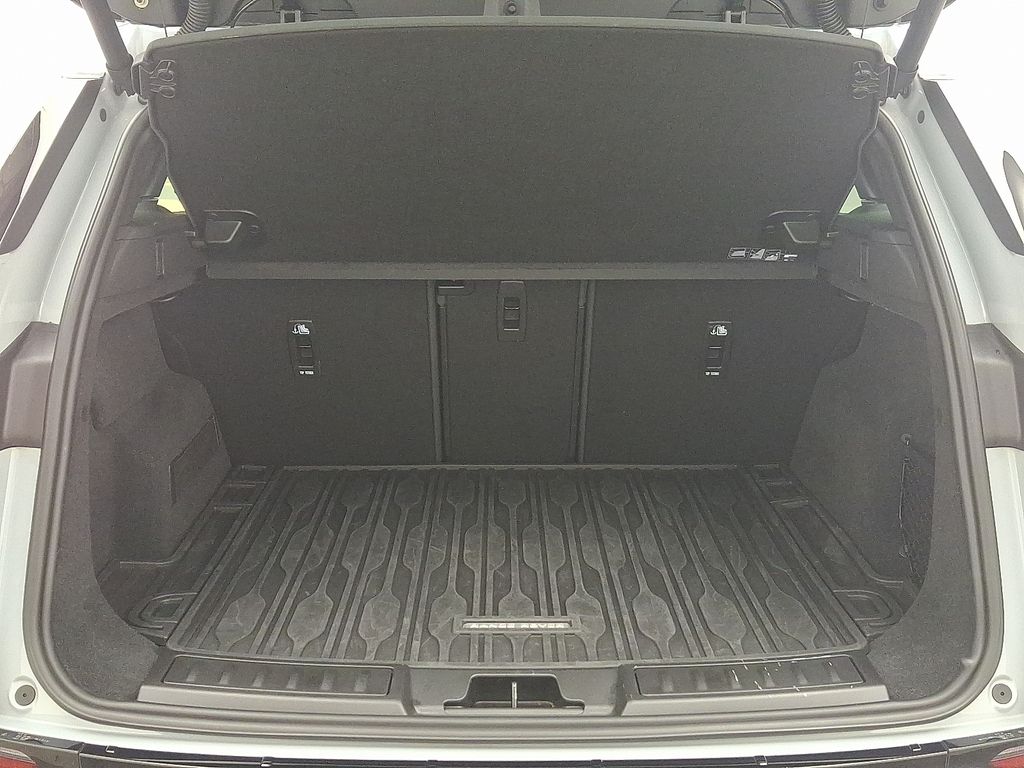 Thumbnail: 2025 Land Rover Range Rover Evoque - 28