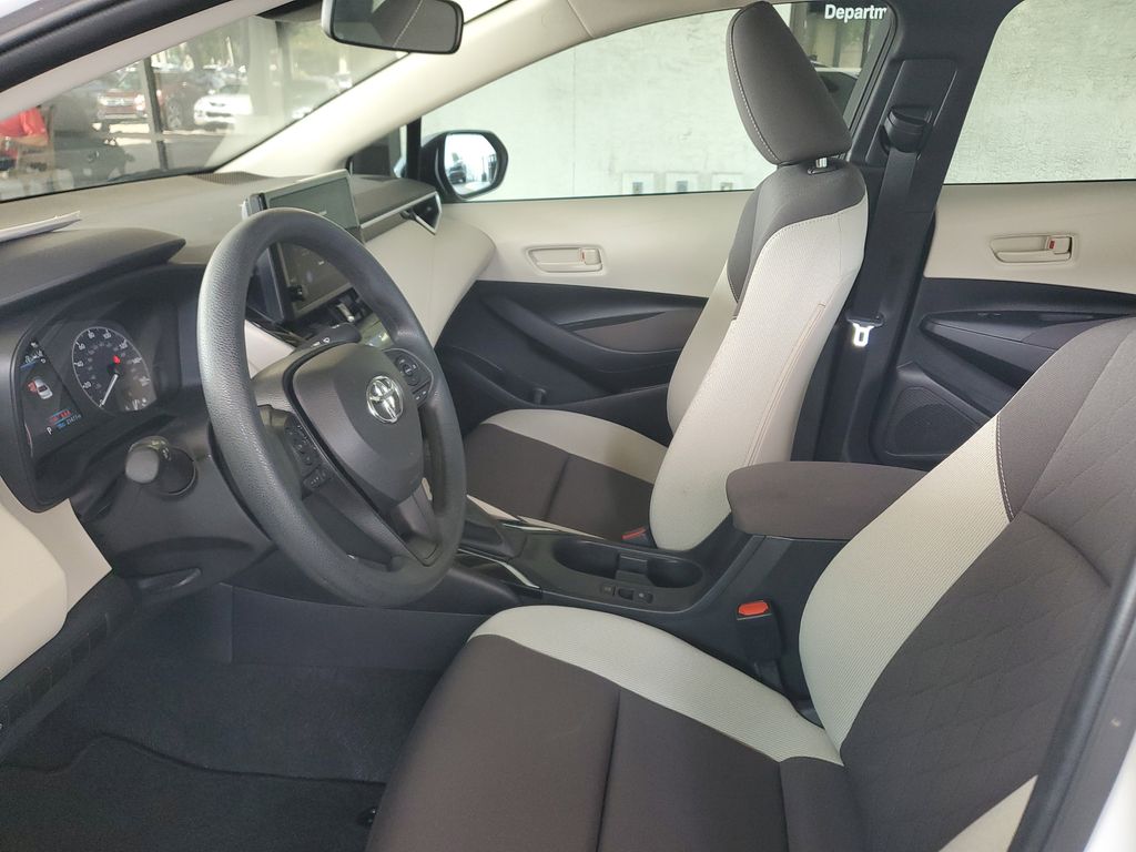 2023 Toyota Corolla LE photo 14