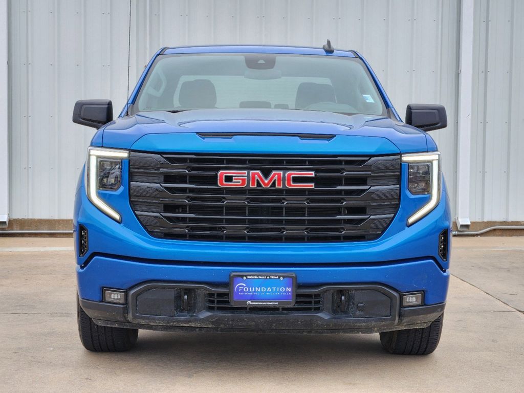 2022 GMC Sierra 1500 Elevation 2