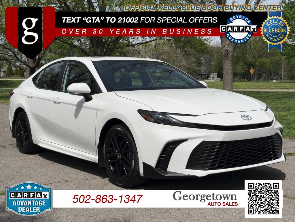 2025 Toyota Camry SE