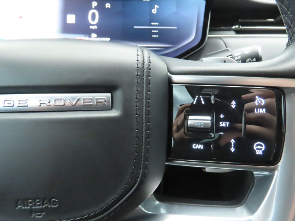 Thumbnail: 2023 Land Rover Range Rover - 12