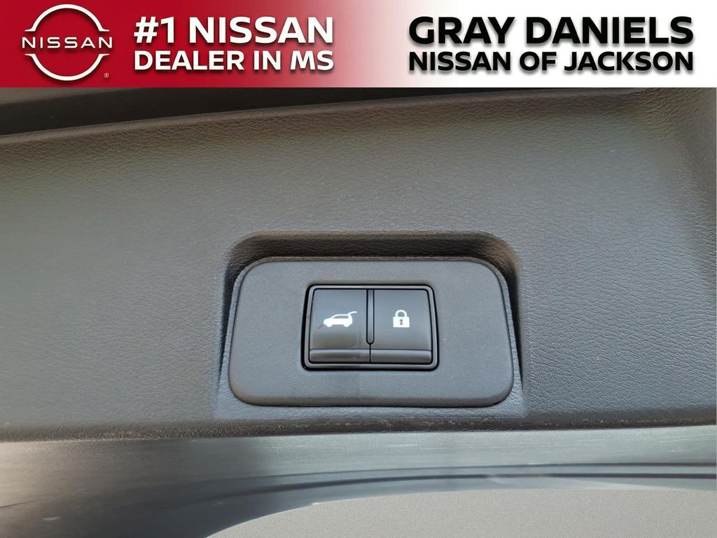 Used 2025 Nissan Rogue SUV