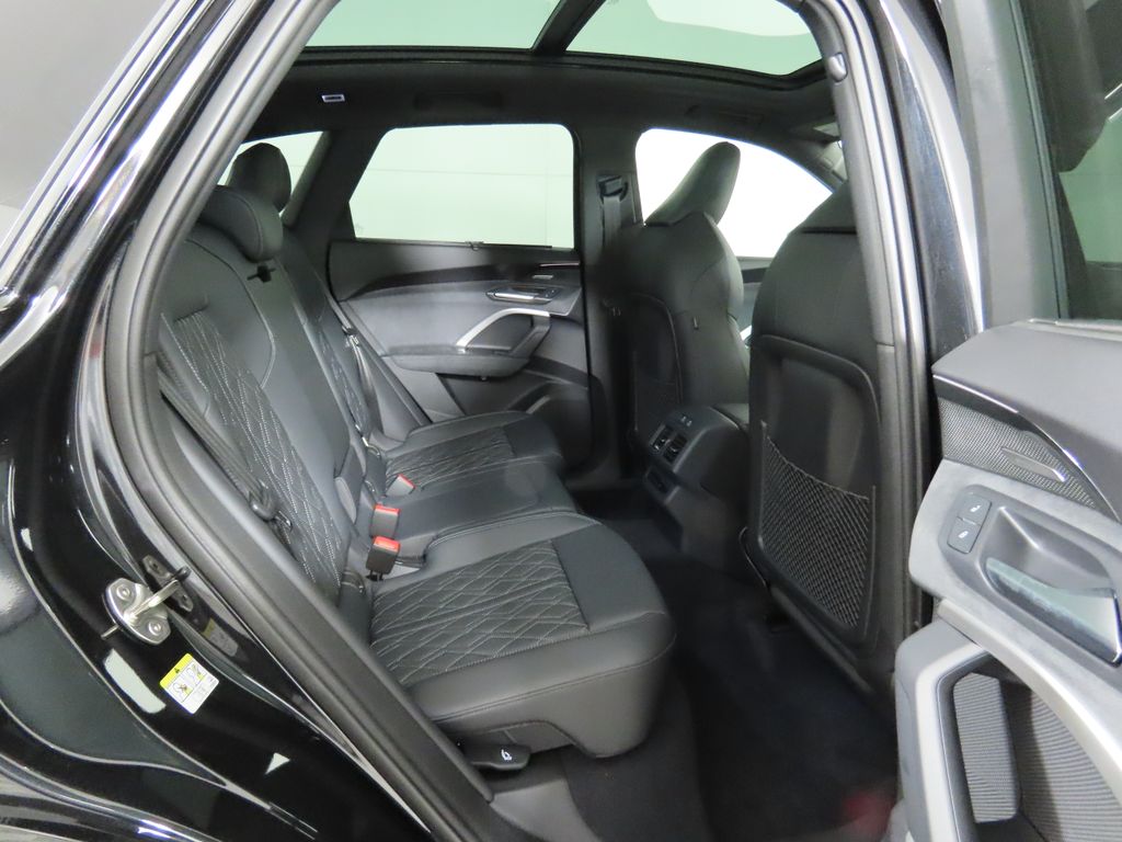 2025 Audi SQ5 Premium 22