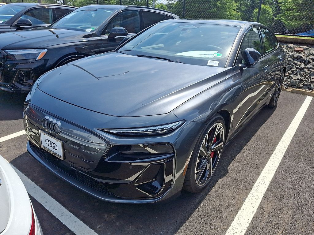 Thumbnail: 2025 Audi S6 - 1