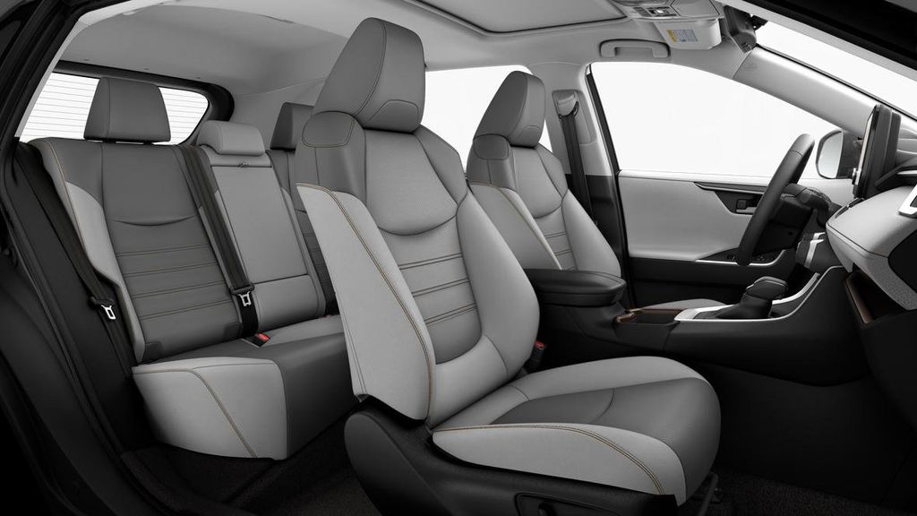 Thumbnail: 2025 Toyota RAV4 - 6