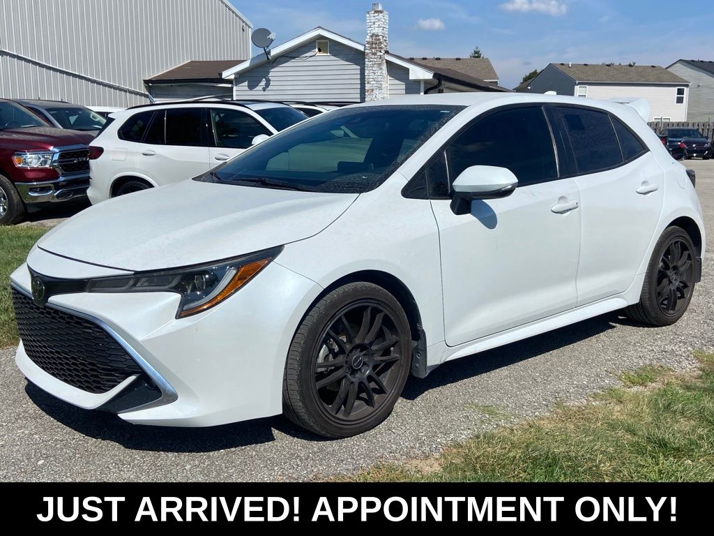 Pearl 2021 Toyota Corolla Hatchback Hatchback Front-Wheel Drive 6-Speed Manual