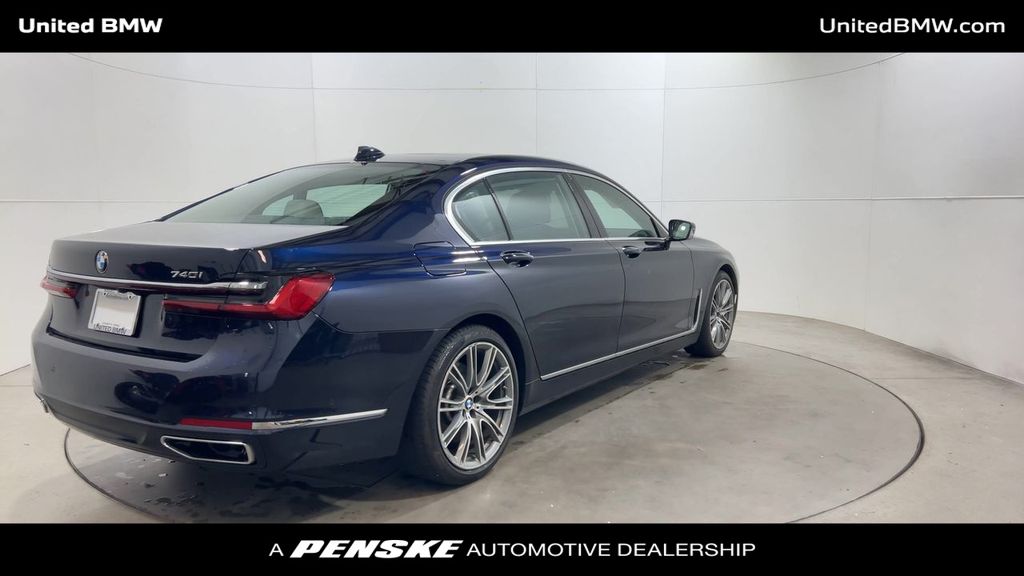 Thumbnail: 2020 BMW 7 Series - 8