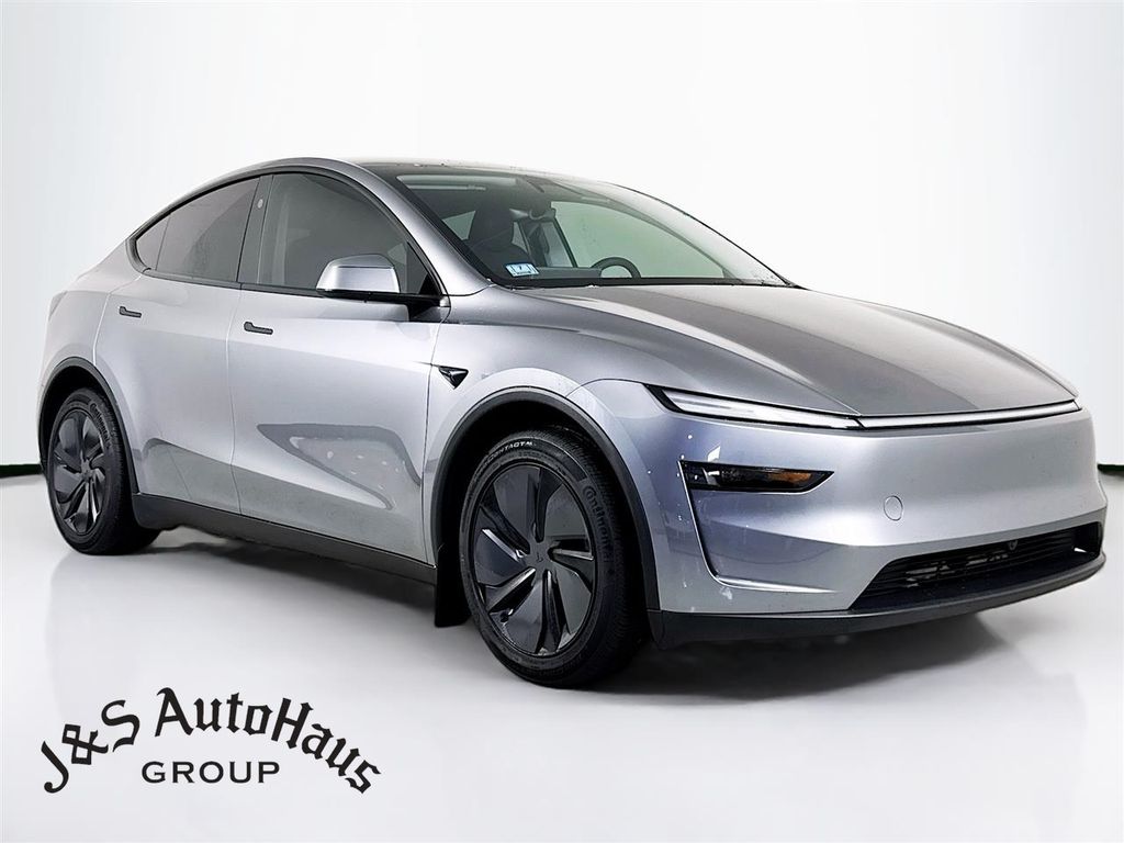 2026 Tesla Model Y Long Range AWD