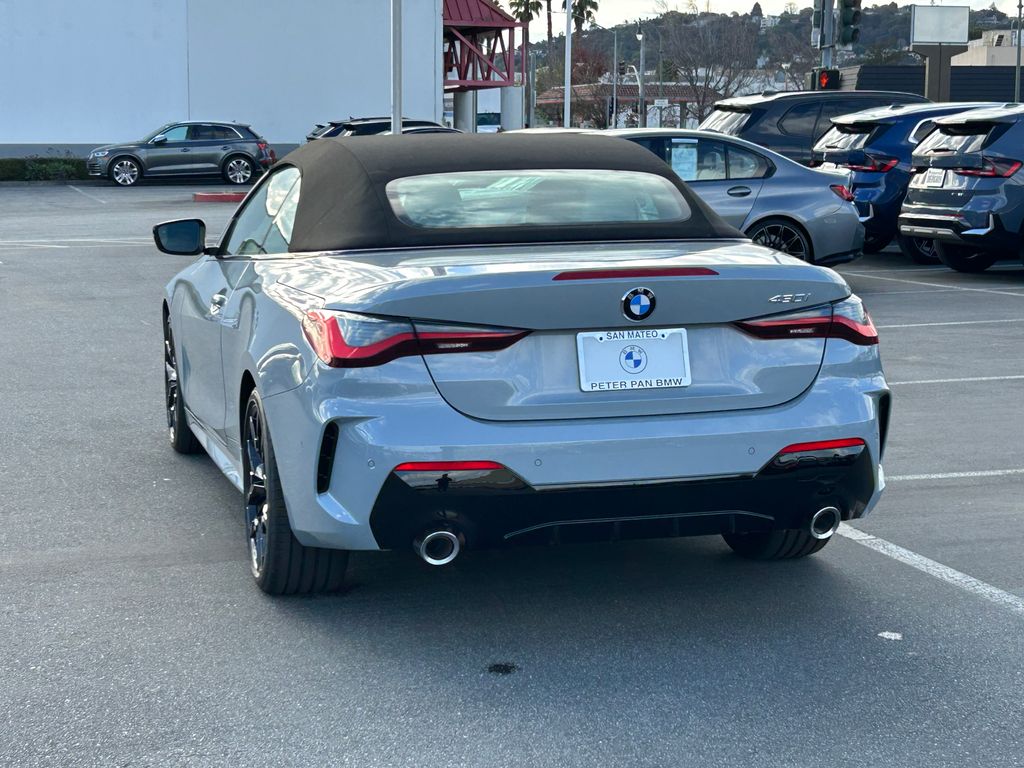 Thumbnail: 2026 BMW 4 Series - 3