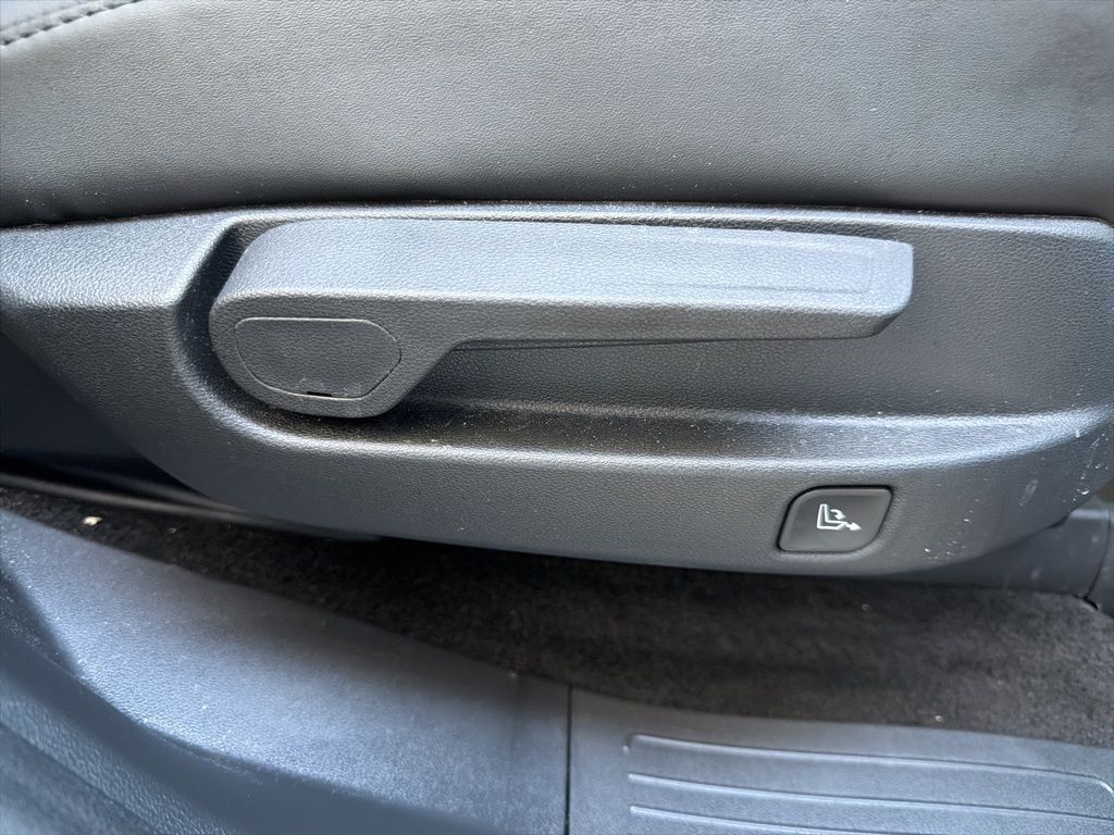 Thumbnail: 2025 Hyundai Santa Fe - 24