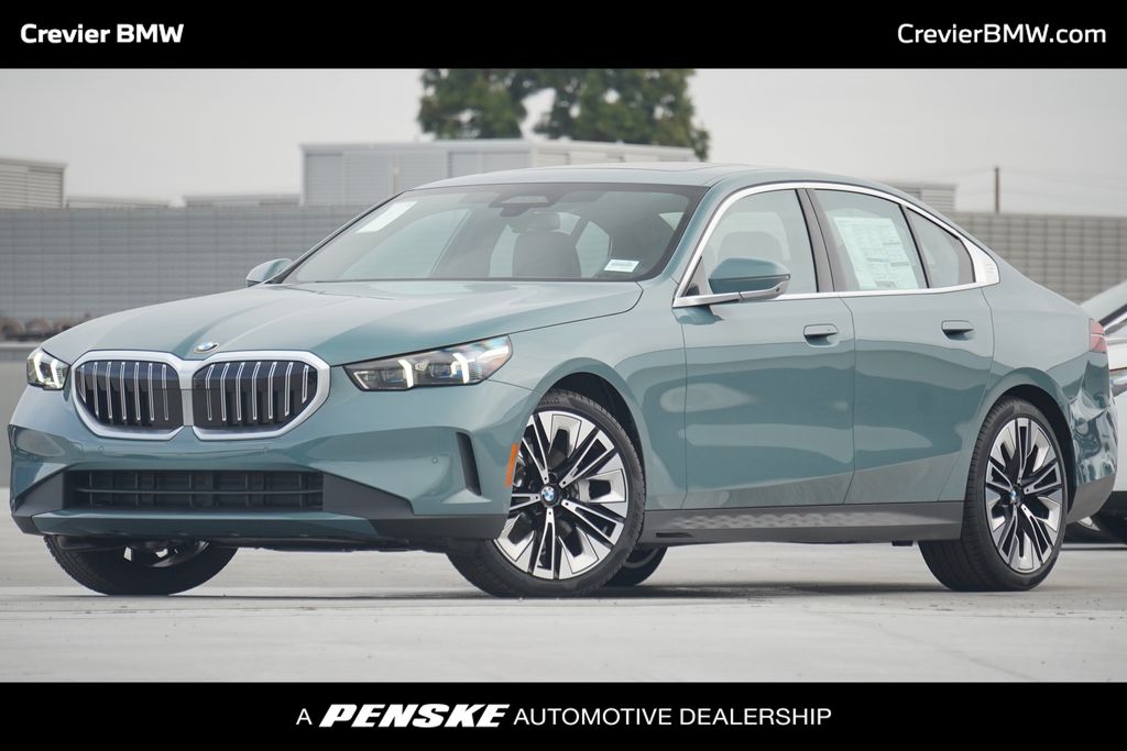 Thumbnail: 2025 BMW 5 Series - 1