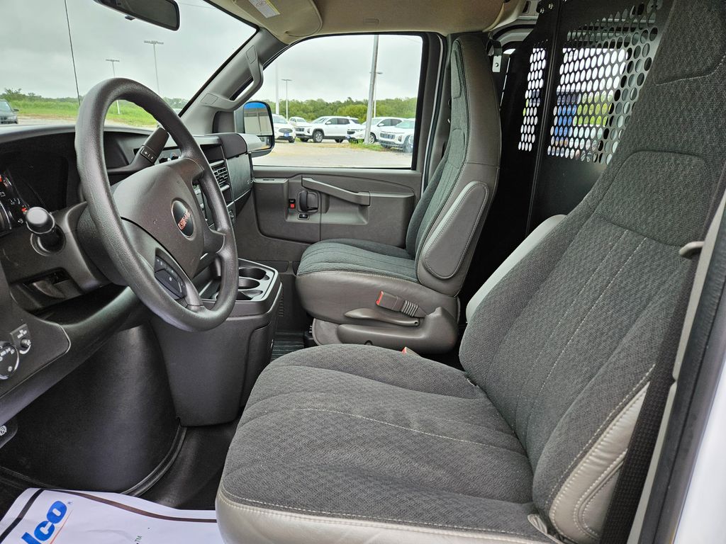 Used 2025 GMC Savana 2500 Van